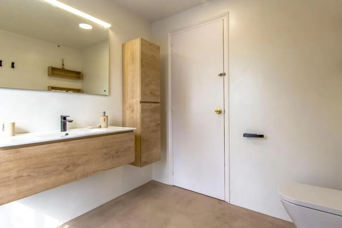 산타콜로마데파르네스 Catalunya Casas Unique Costa Brava Abode With Train Access To Bcn 빌라